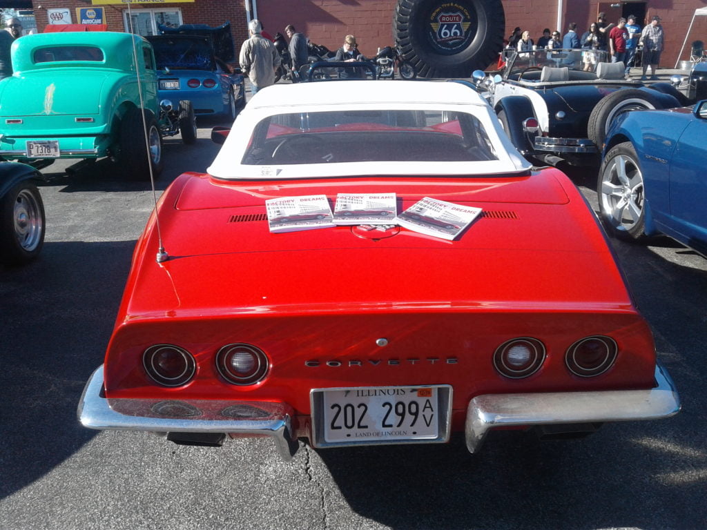 classic stingray corvette car